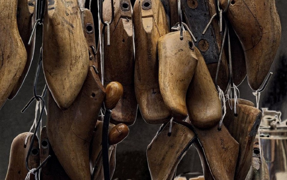 Embauchoirs en bois de cèdre pour garder vos chaussures en forme
