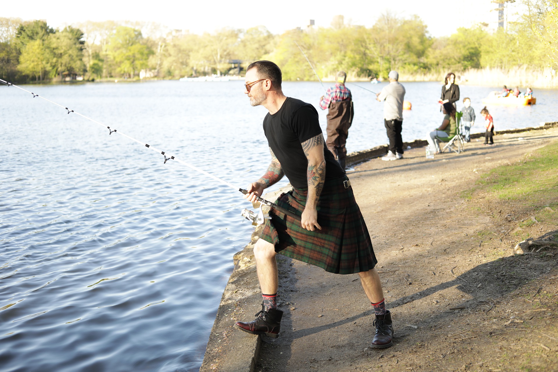 kilt homme : comment porter la jupe écossaise au masculin