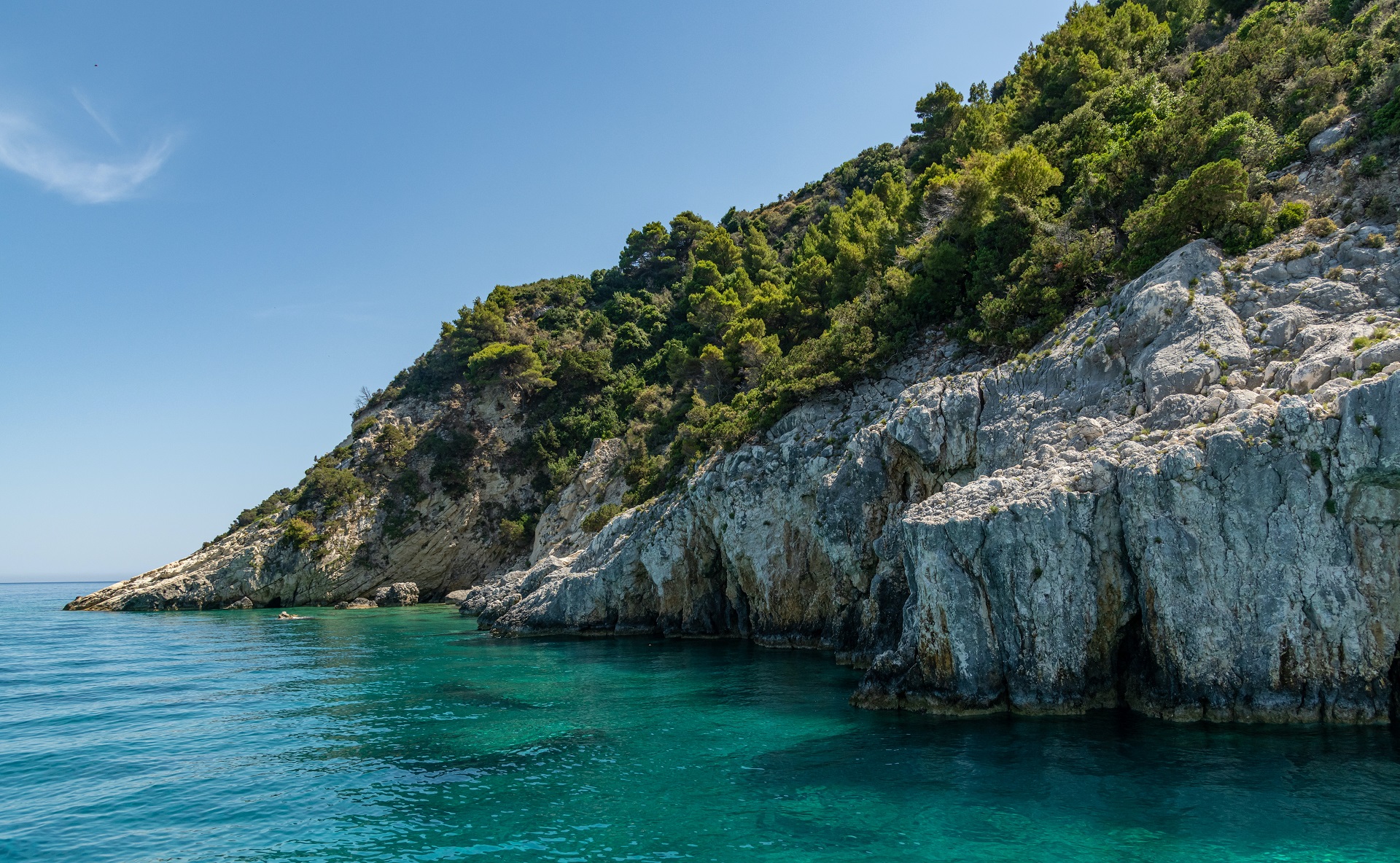Fiskardo, un des plus beaux spots de plongées des iles grecques, si ce n'est le meilleur spot de plongée en grèce