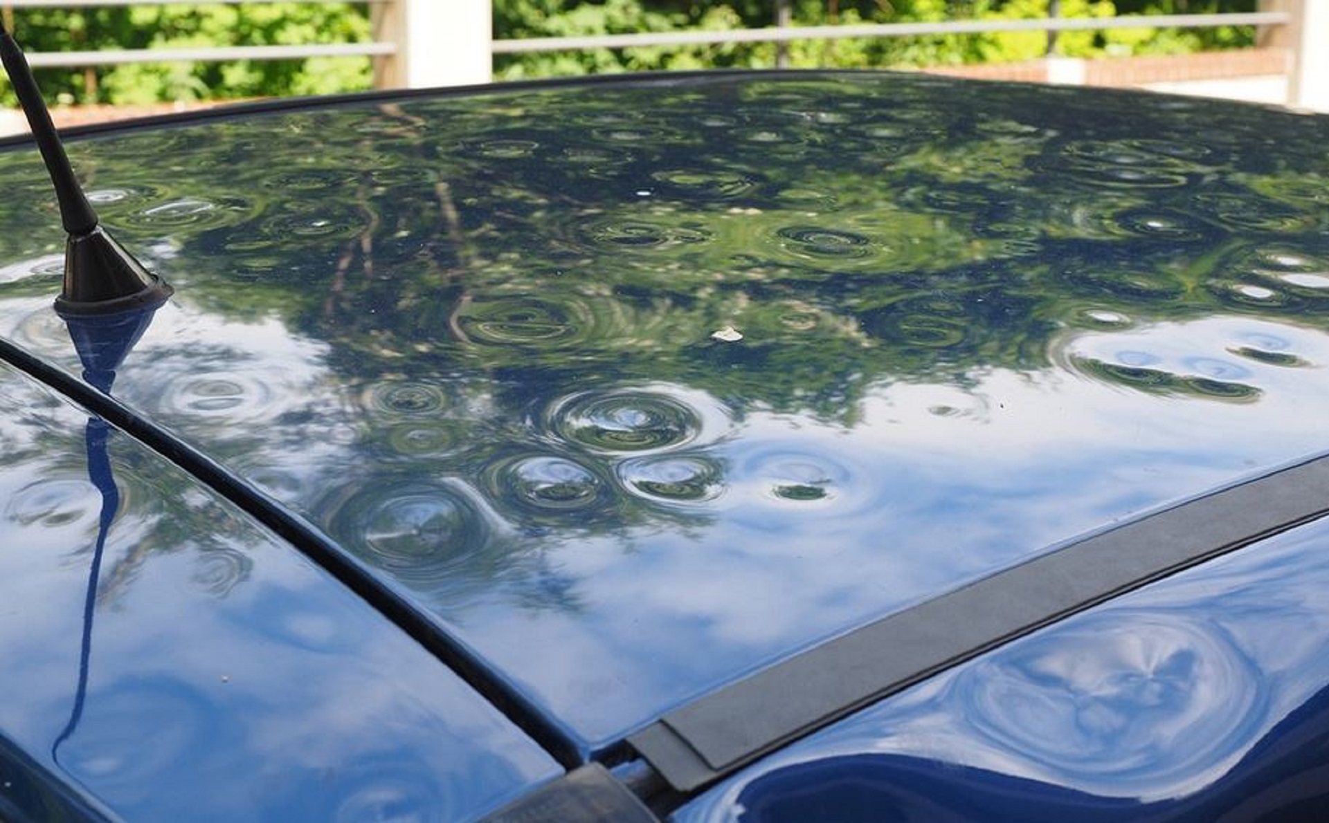 Housse anti-grêle voiture : comment protéger votre voiture lors des averses de grêle ?
