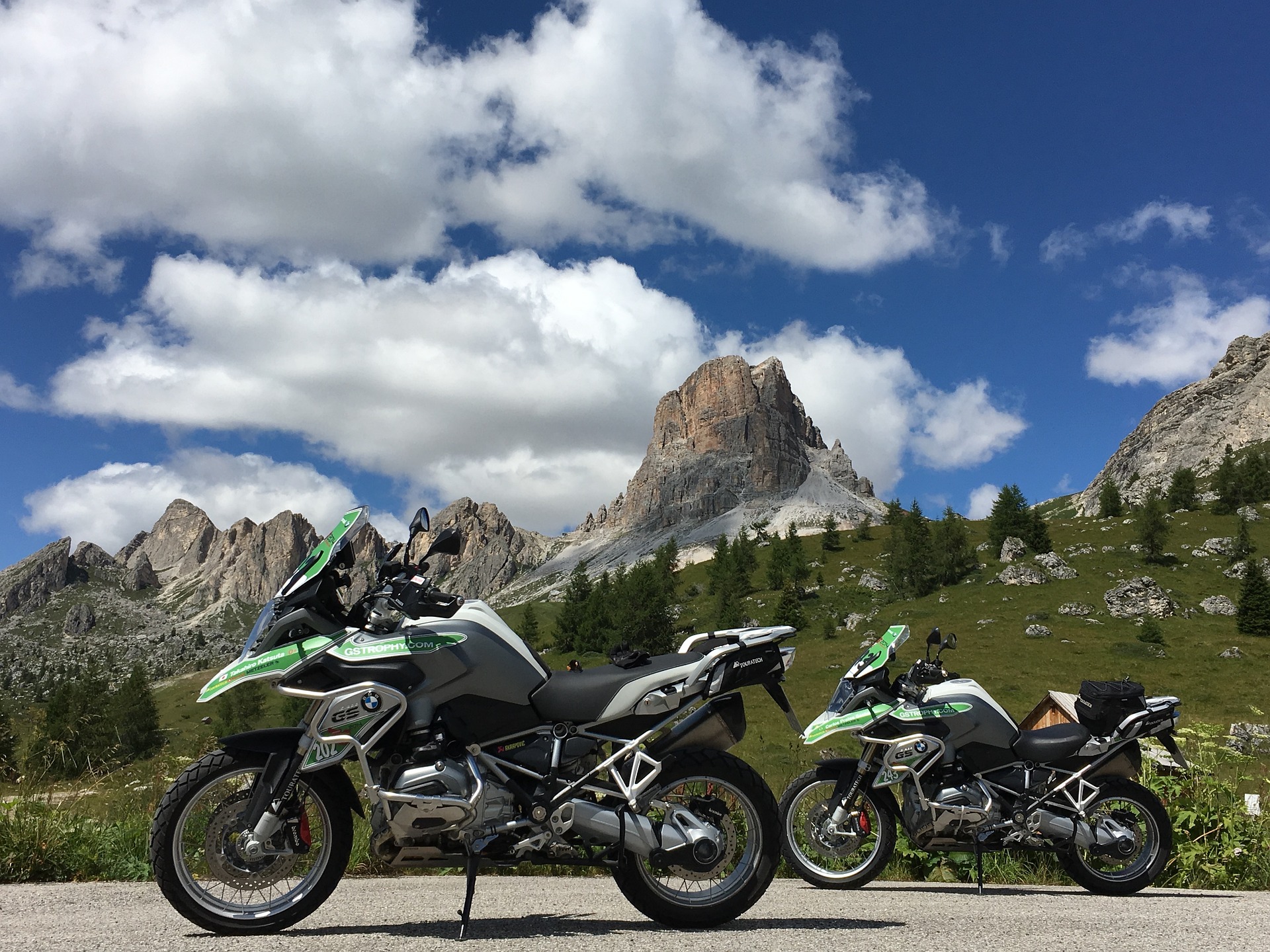 Road trip moto : comment organiser une virée à moto seul ou entre amis ?