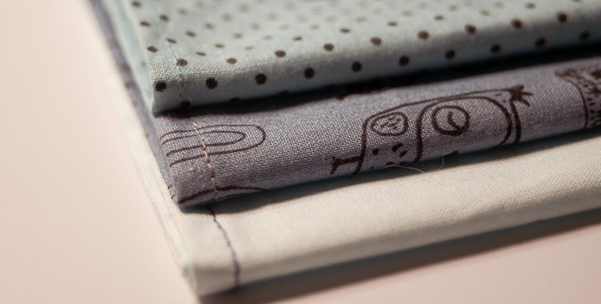 Mouchoirs en tissu : pourquoi choisir le mouchoir en coton ?