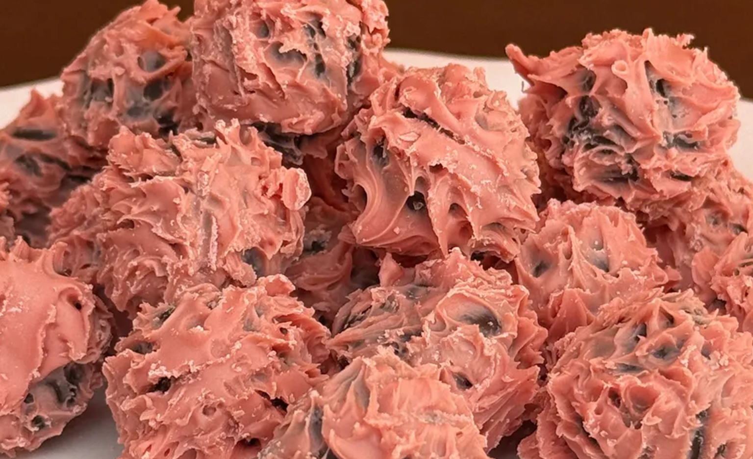 Papaline d’Avignon : le bonbon rose à découvrir en 2026 - Heroow