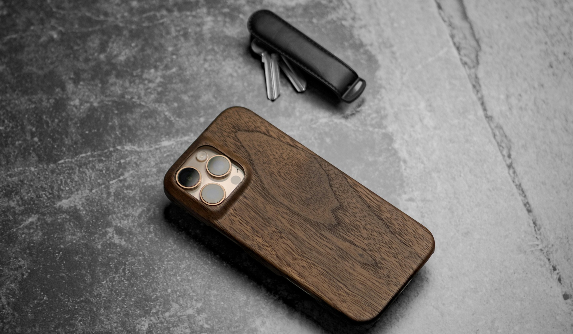 Coque en bois pour mobile : Pourquoi acheter une coque de protection pour son mobile ?